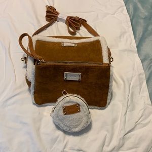 Bear paw purse set brown suede new.